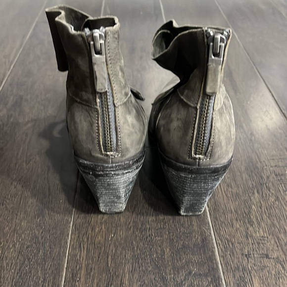 Eileen Fisher Suede Booties sz 9-1/2 - Picture 2 of 4